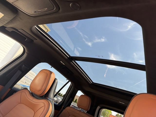 Certified 2025 Lincoln Aviator Black Label AWD/4WD image 29
