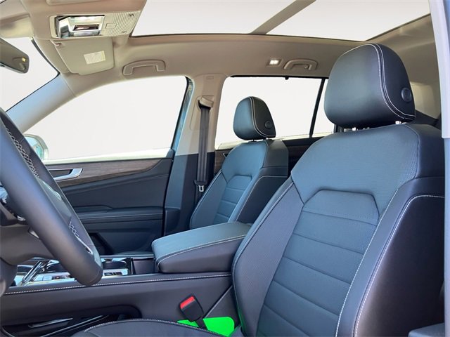 New 2025 Volkswagen Atlas SEL image 9