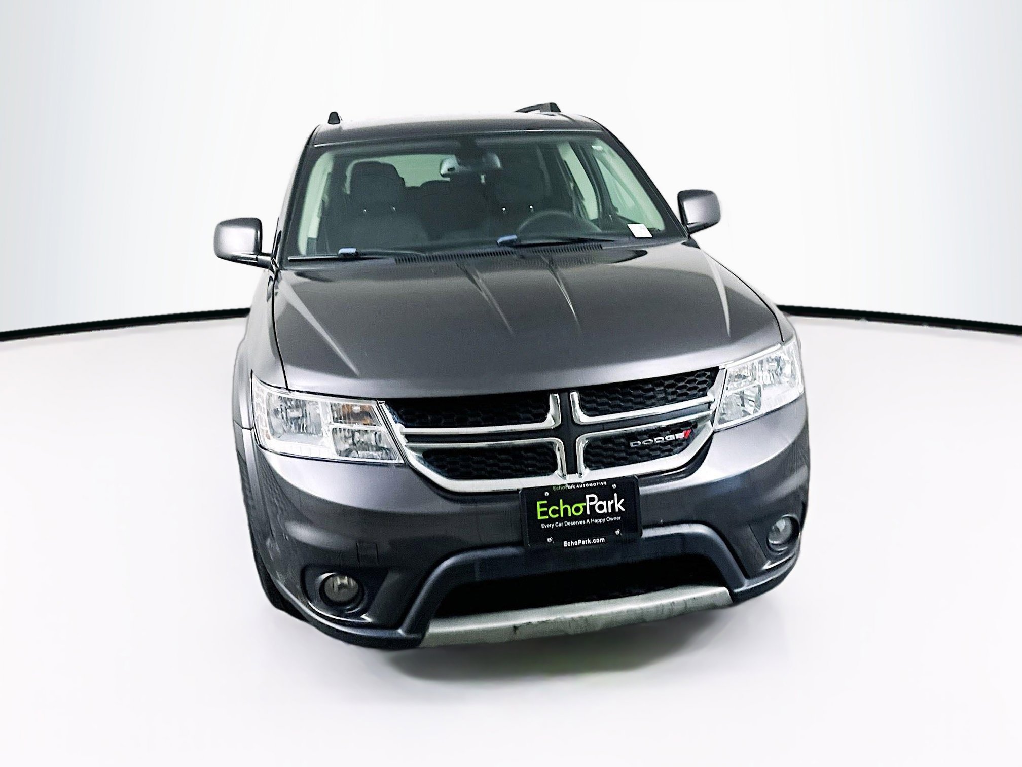 Used 2019 Dodge Journey SE image 2