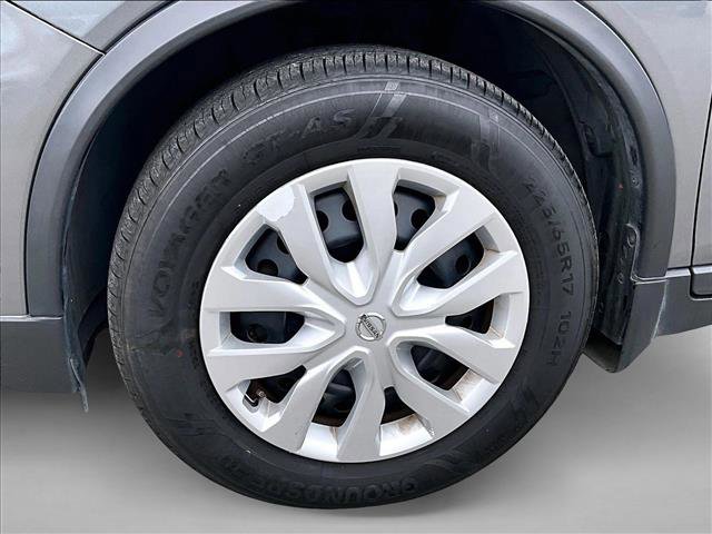 Used 2020 Nissan Rogue S FWD image 10