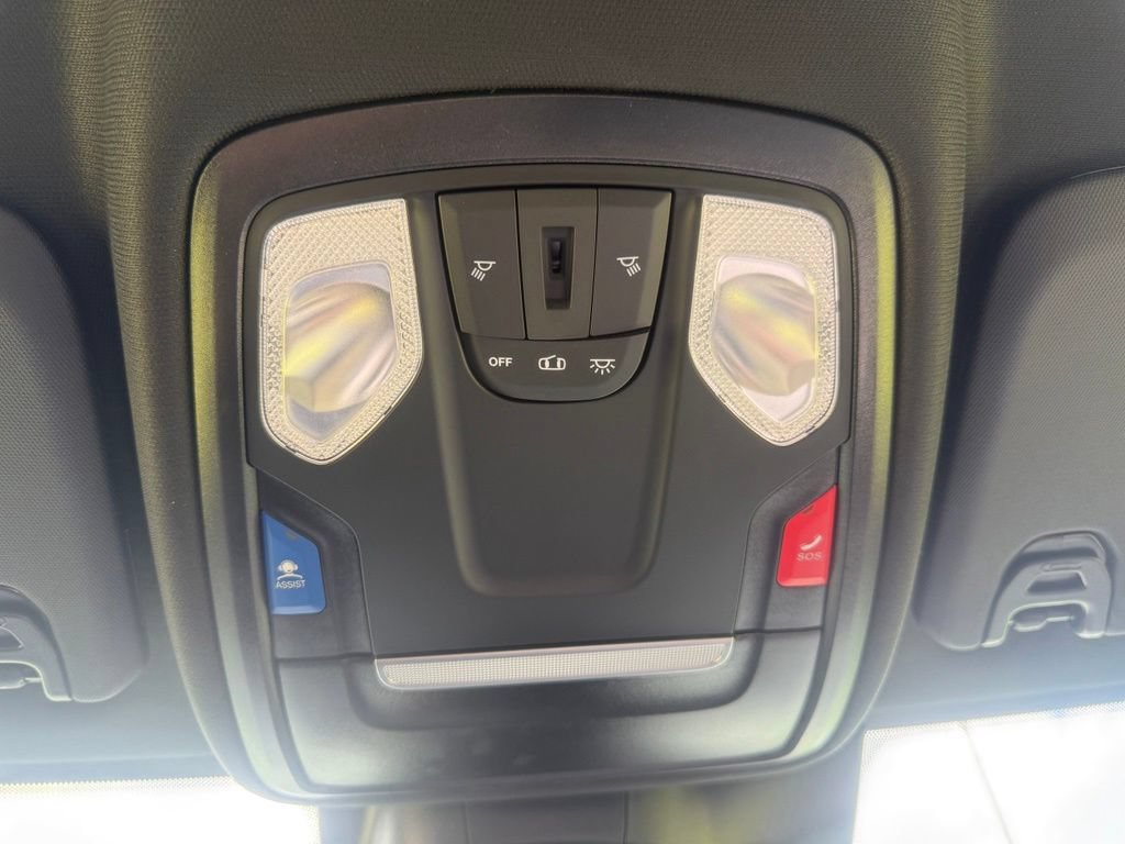 New 2024 RAM 5500 Tradesman w/ Safety Group AWD/4WD image 34