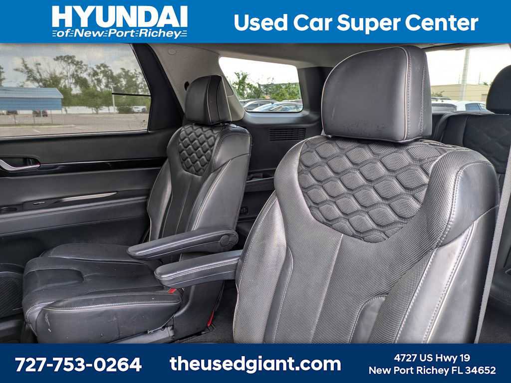 Used 2022 Hyundai Palisade Limited FWD image 18