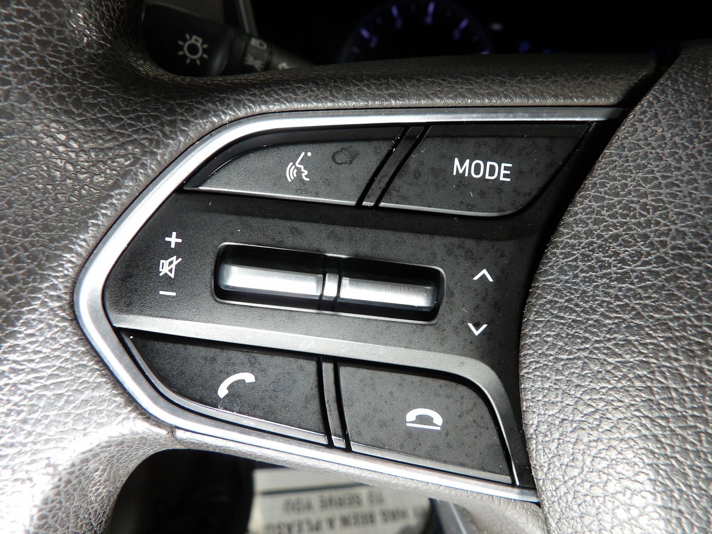 Used 2019 Hyundai Santa Fe SE FWD image 17
