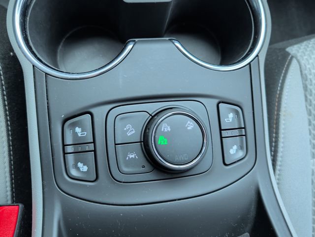 Used 2023 GMC Terrain SLE w/ Driver Convenience Package image 18