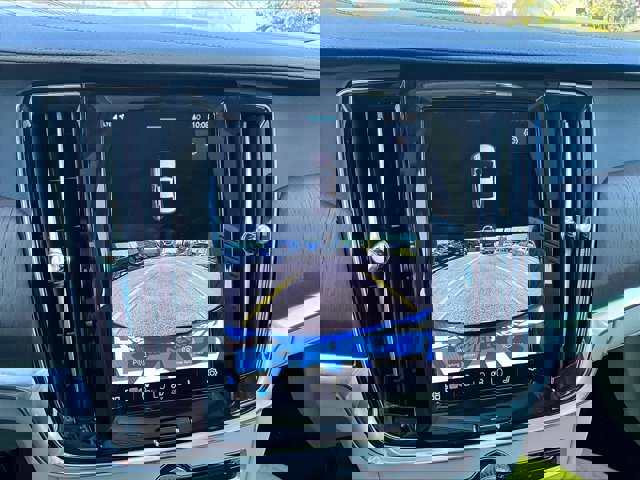 Used 2022 Volvo S90 B6 Inscription w/ Advanced Package AWD/4WD image 21