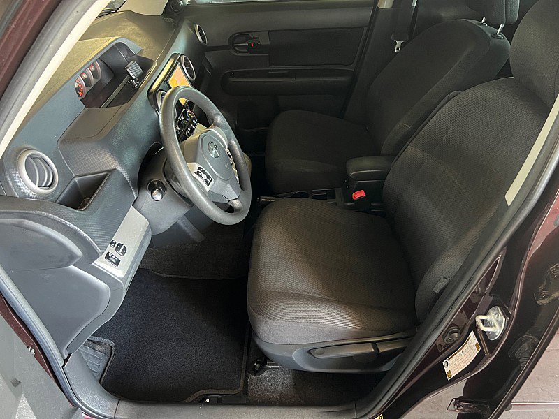 Used 2008 Scion xB image 9