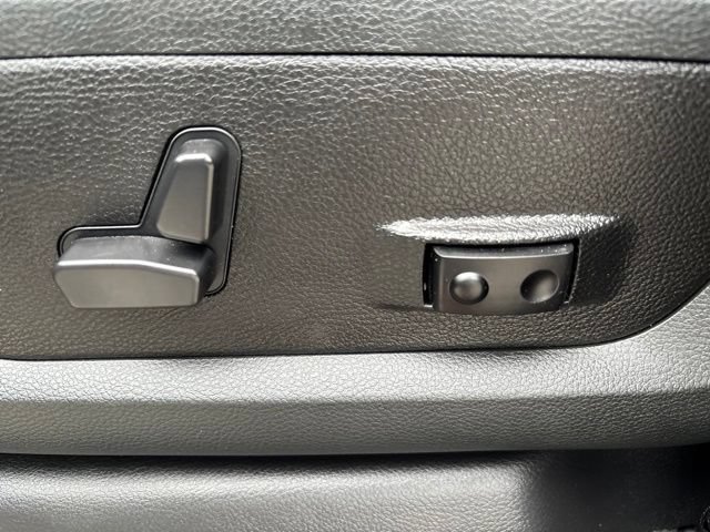 Used 2024 RAM 3500 Laramie AWD/4WD image 16