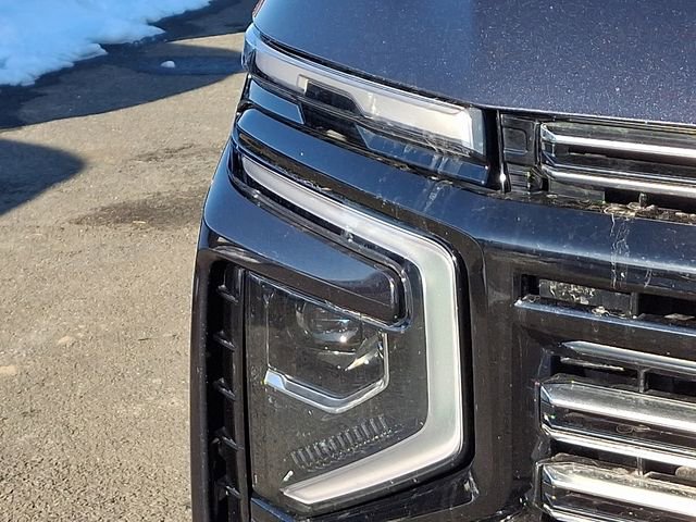 Used 2025 Chevrolet Suburban High Country w/ Sun And Tow Package image 28