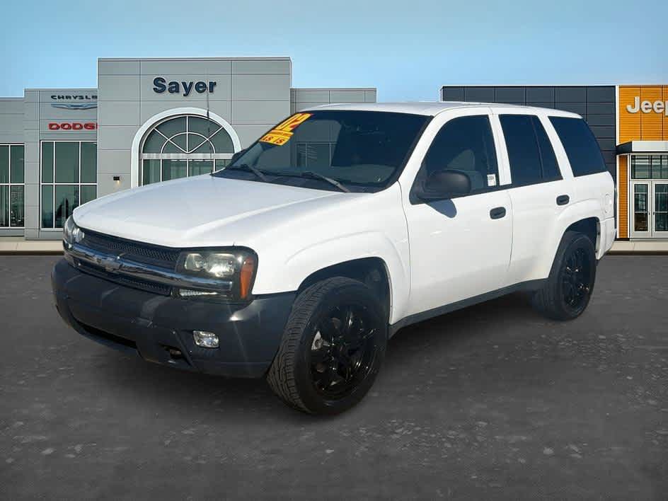 Used 2002 Chevrolet TrailBlazer LT AWD/4WD image 3
