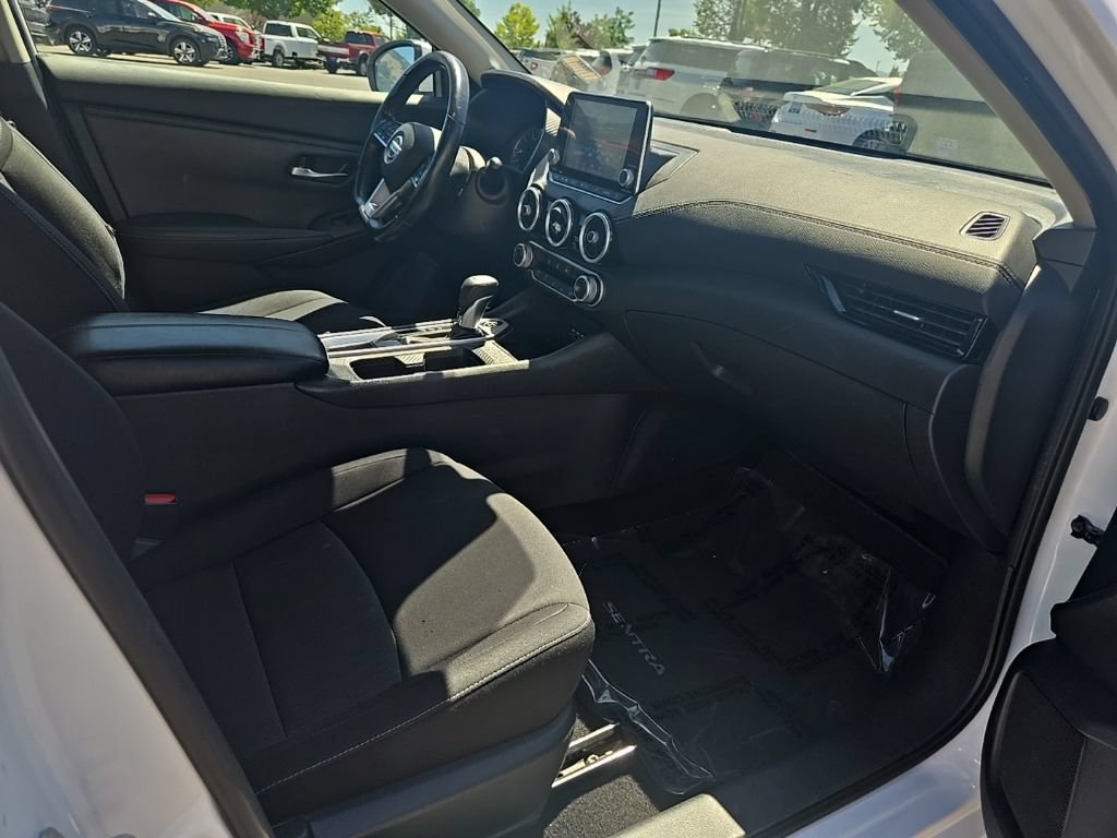 Used 2022 Nissan Sentra SV FWD image 28