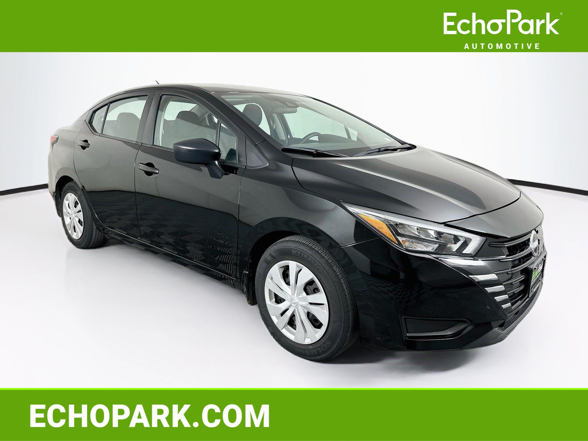 Used 2025 Nissan Versa S w/ Trunk Package FWD image 1