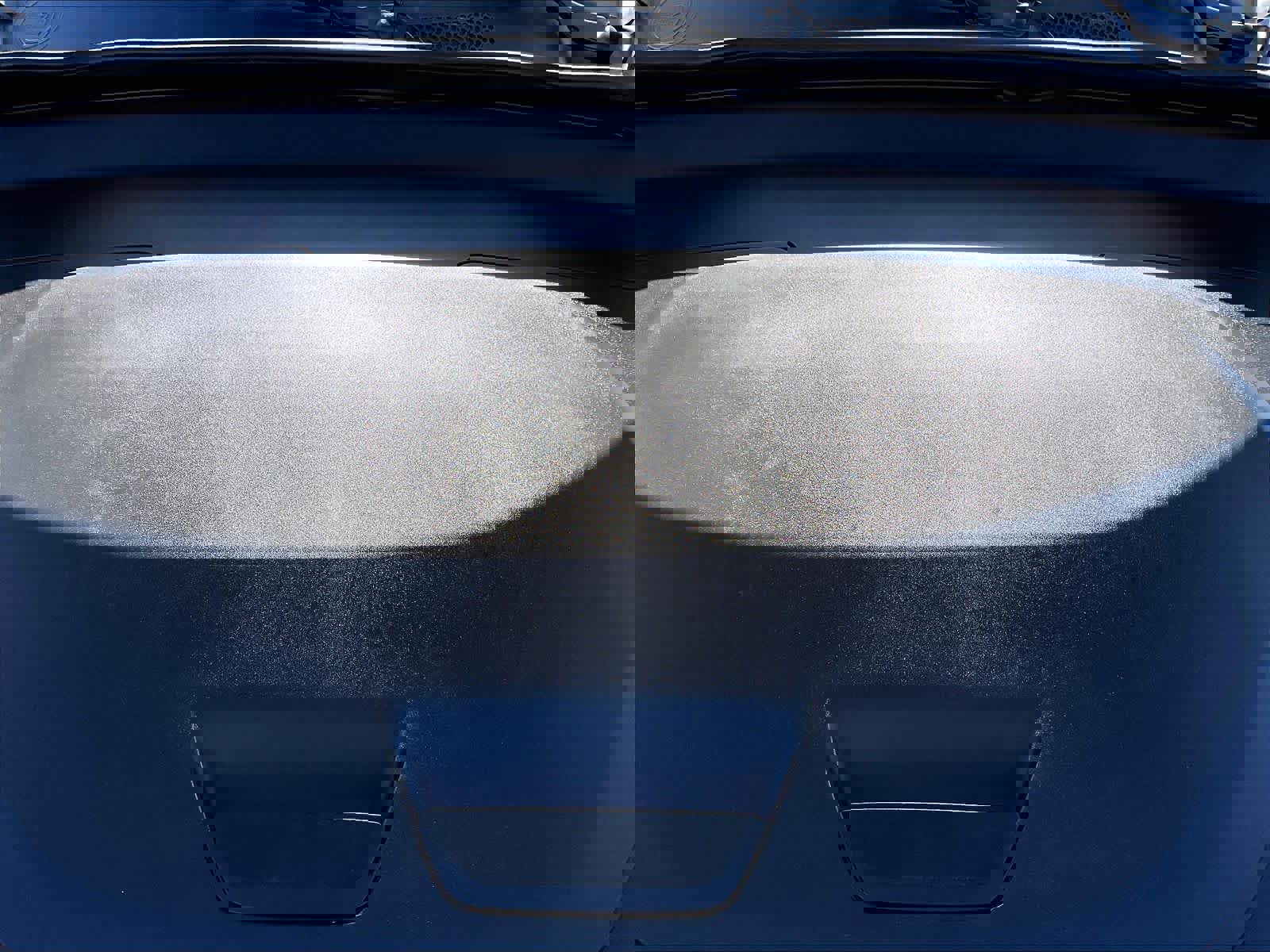 Used 2023 Volvo XC40 Recharge Plus image 13