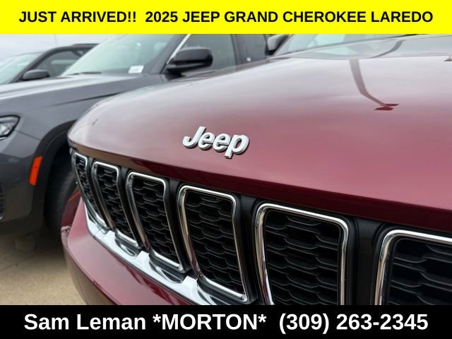 New 2025 Jeep Grand Cherokee Laredo X image 2