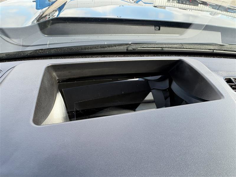 Used 2023 Chevrolet Silverado 1500 High Country w/ Technology Package image 30