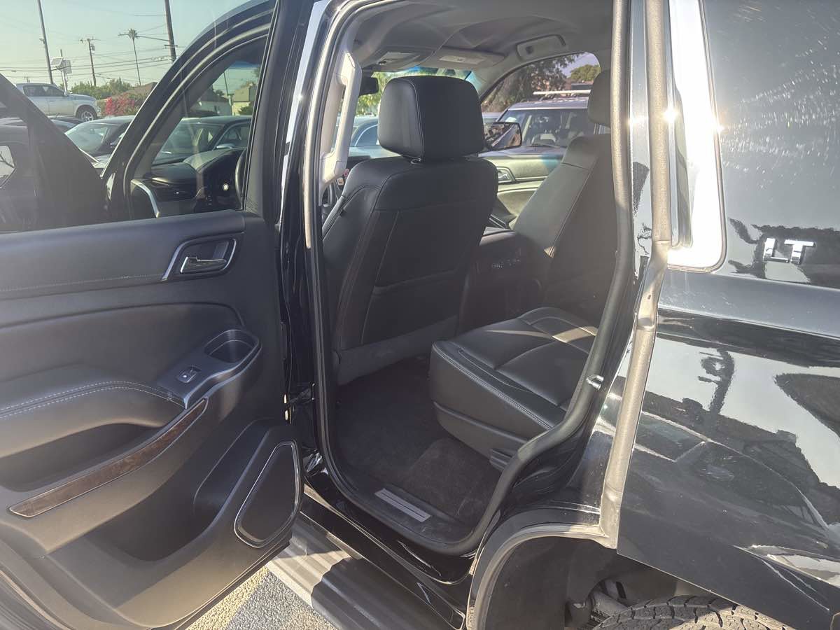 Used 2017 Chevrolet Tahoe LT w/ Luxury Package image 23