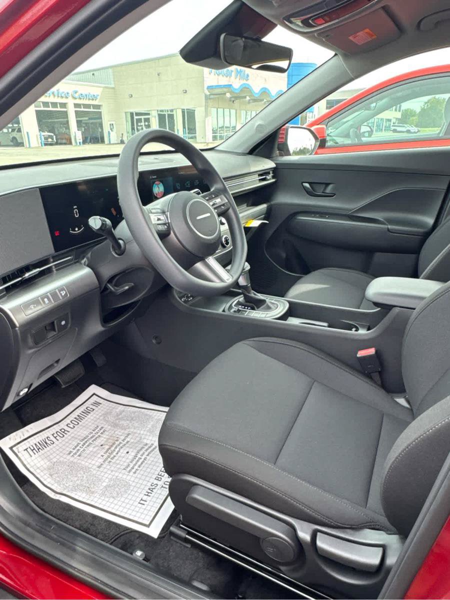 New 2027 Hyundai Kona SE AWD/4WD image 19