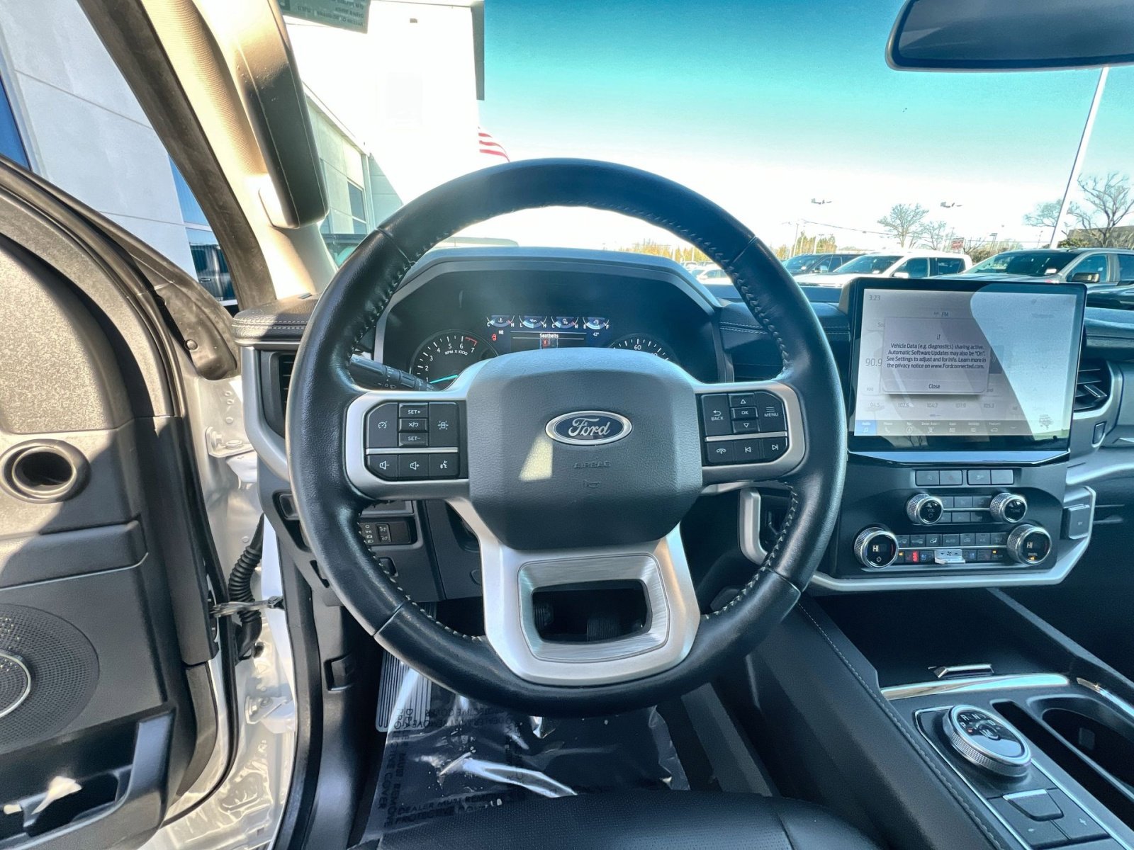 Certified 2023 Ford Expedition XLT image 16