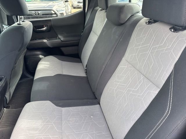 Used 2023 Toyota Tacoma TRD Off-Road w/ Technology Package AWD/4WD image 12