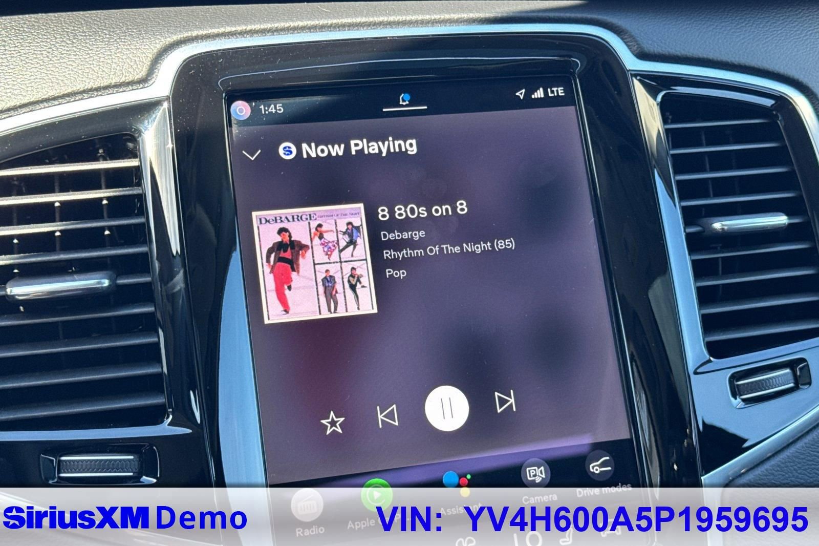 Used 2023 Volvo XC90 T8 Ultimate w/ Protection Package Premier image 30