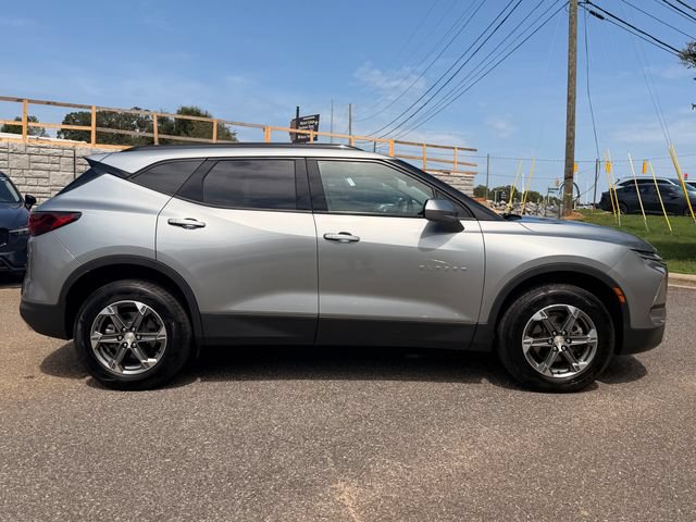 Used 2024 Chevrolet Blazer LT w/ Convenience Package FWD image 6