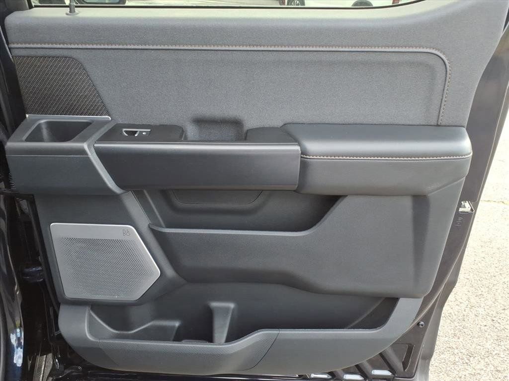 Used 2022 Ford F150 Raptor w/ Equipment Group 801A High image 18