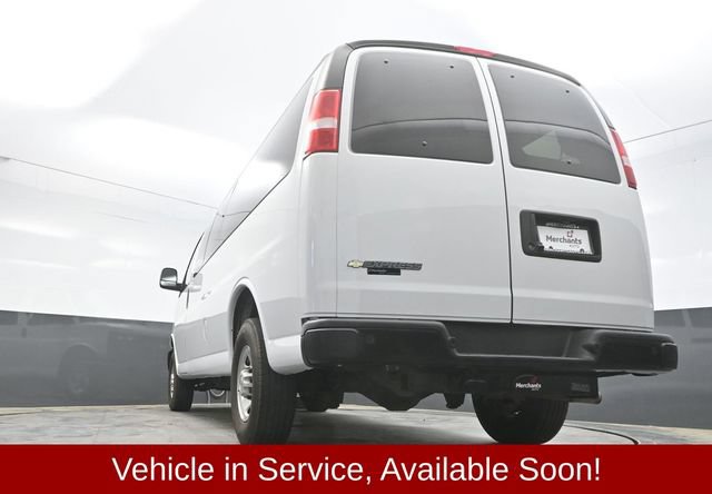 Used 2024 Chevrolet Express 3500 LS RWD image 37