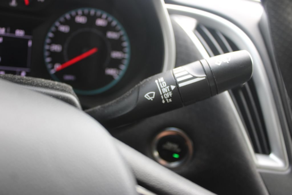 Used 2022 Chevrolet Malibu LT FWD image 24
