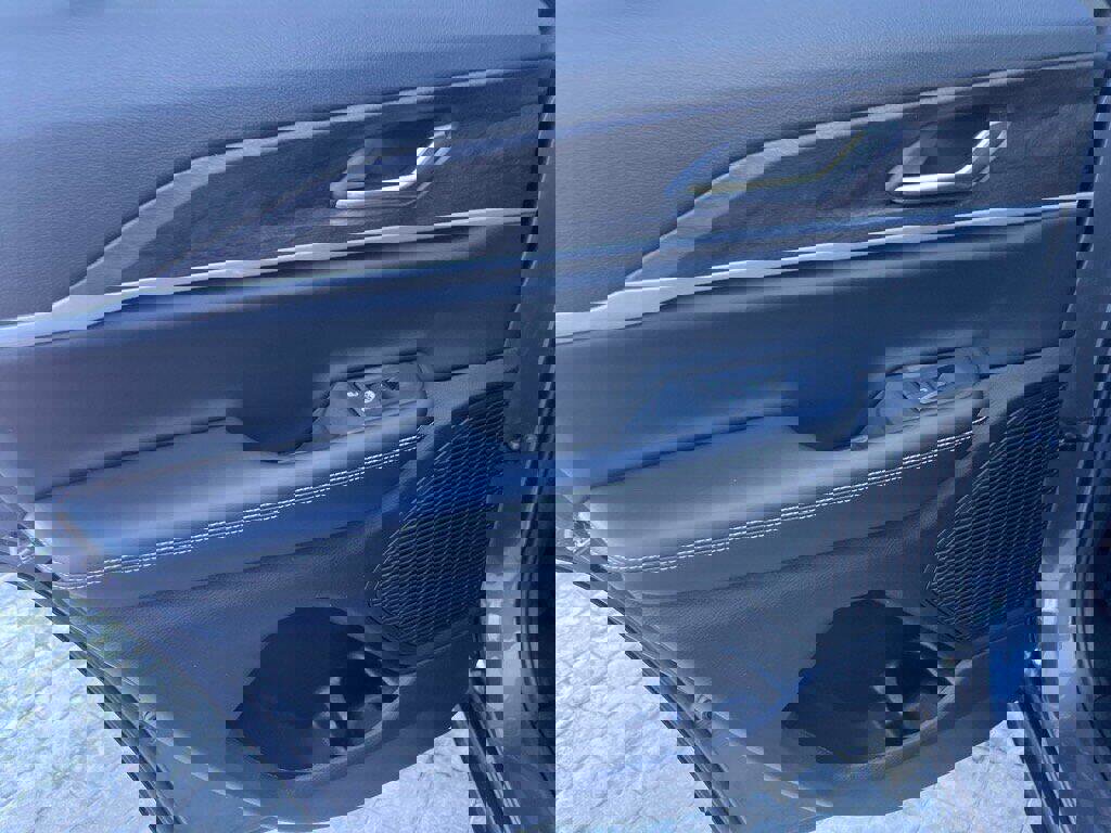 New 2025 Jeep Grand Cherokee Limited image 15