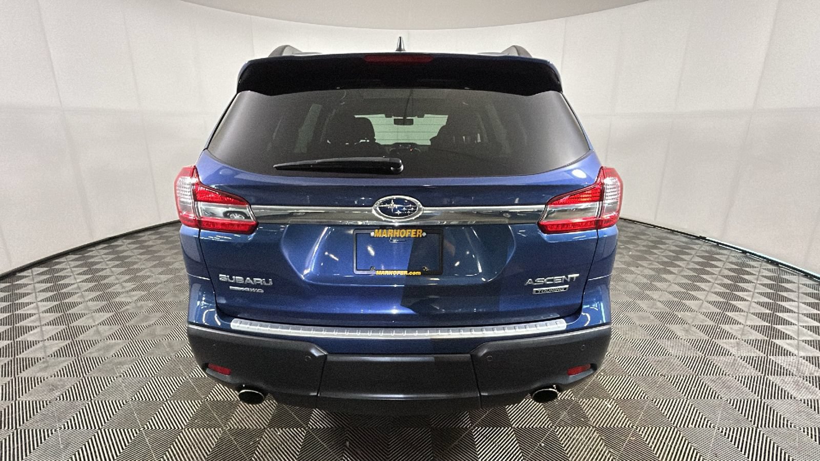 Used 2019 Subaru Ascent Touring w/ Popular Package #2 AWD/4WD image 4