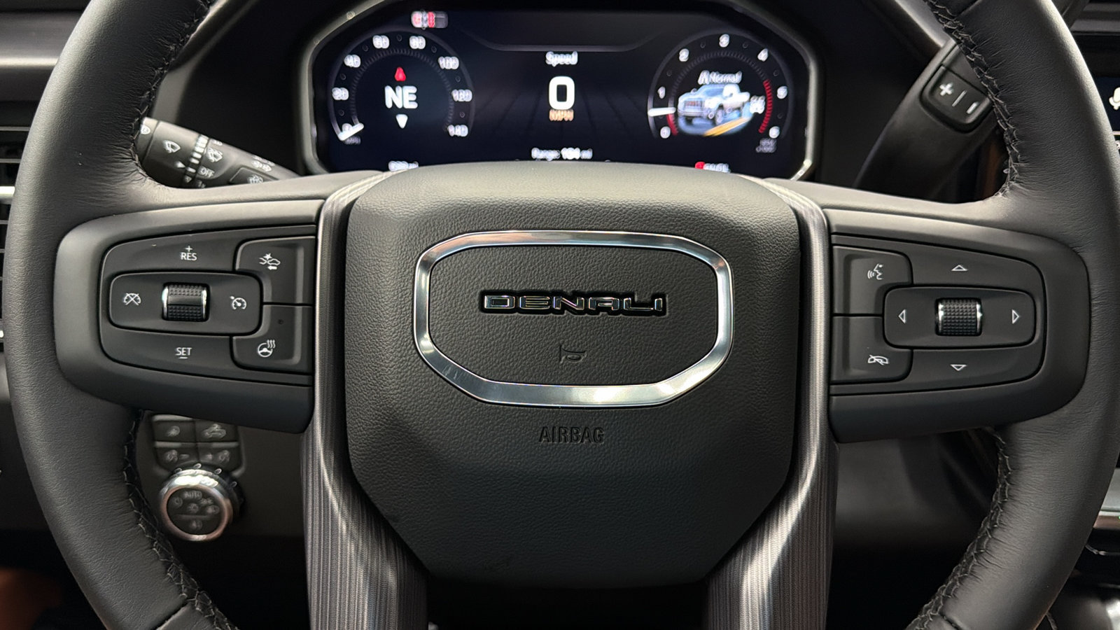 Used 2026 GMC Sierra 2500 Denali Ultimate w/ LPO, GMC Protection Package AWD/4WD image 29