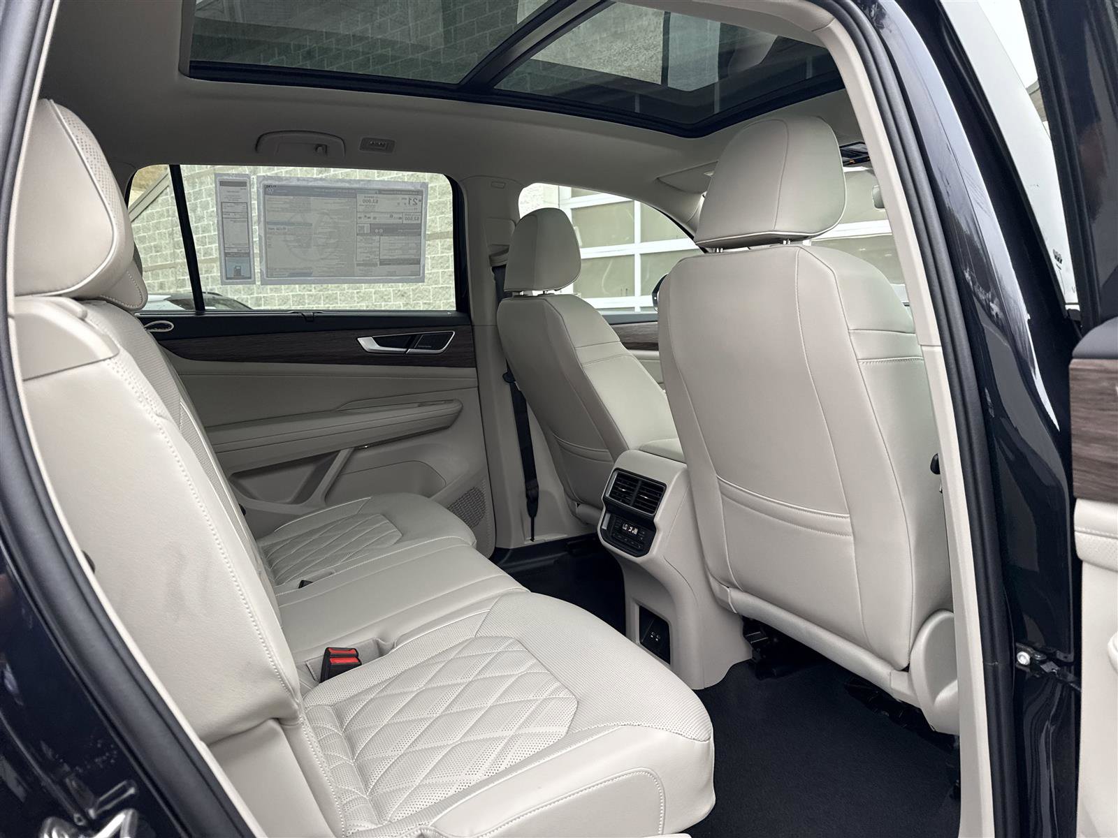 New 2025 Volkswagen Atlas SEL Premium R-Line image 38