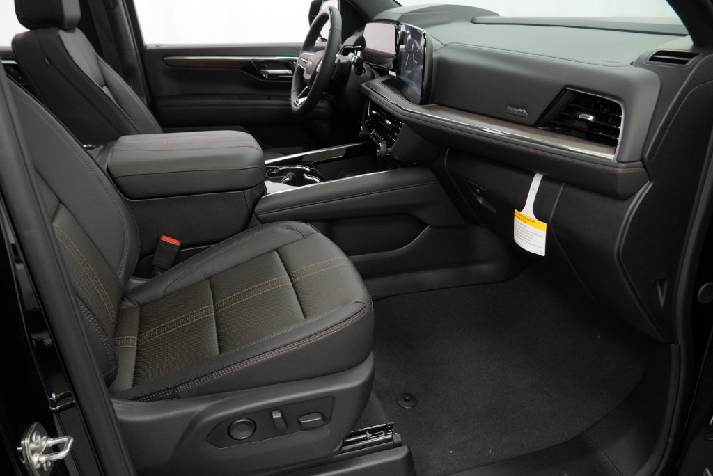 New 2026 Chevrolet Suburban High Country AWD/4WD image 31
