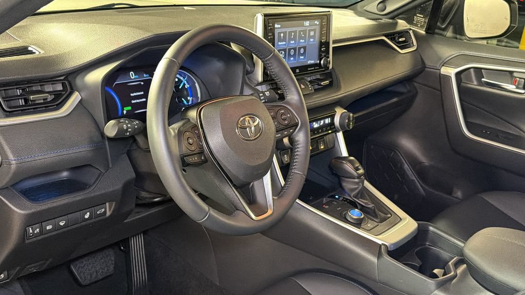 Used 2020 Toyota RAV4 XSE AWD/4WD image 22