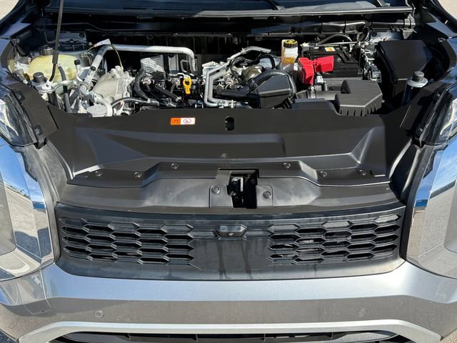 Used 2024 Mitsubishi Outlander SE FWD image 28