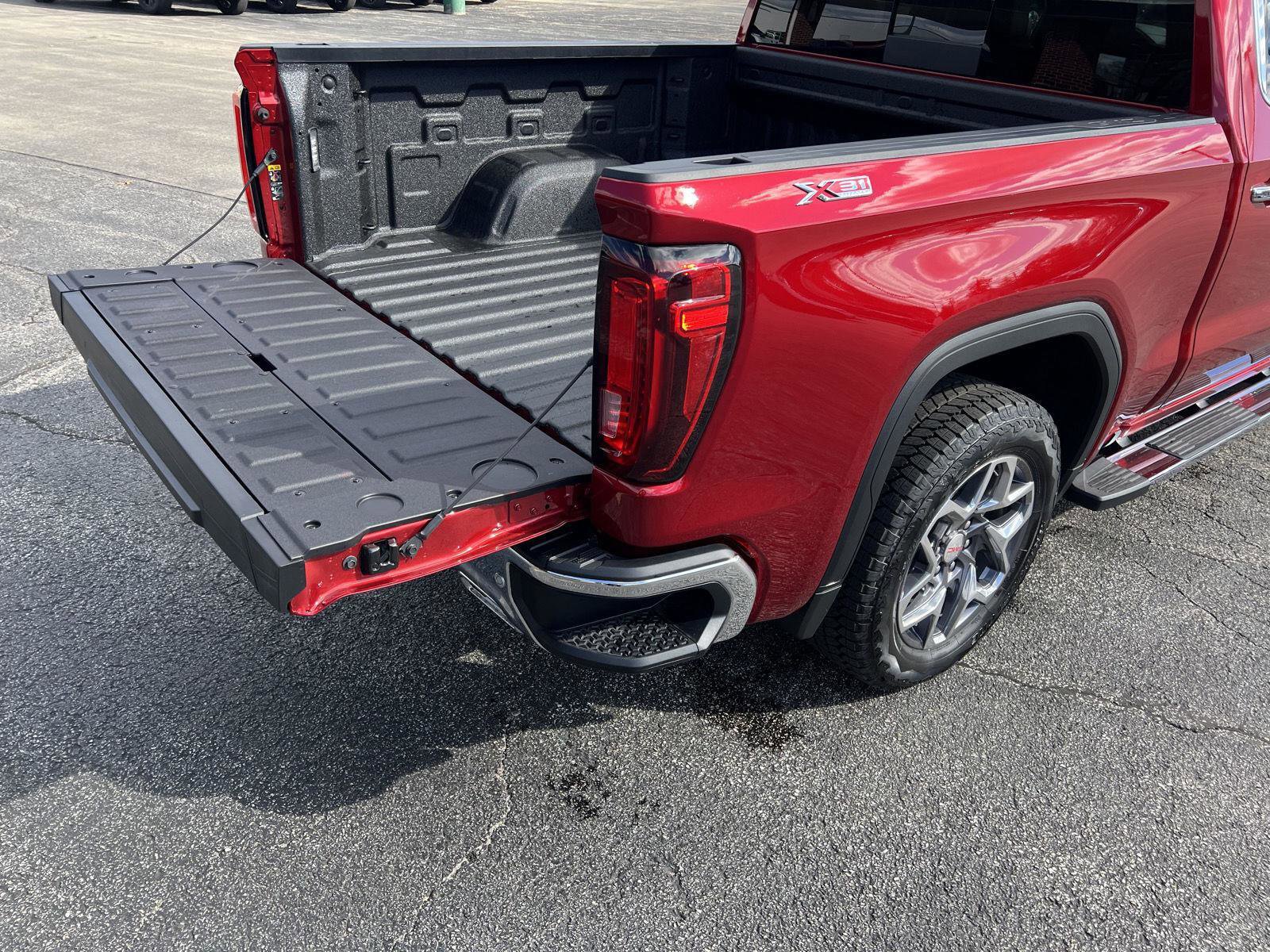 New 2026 GMC Sierra 1500 SLT w/ SLT Premium Plus Package image 50