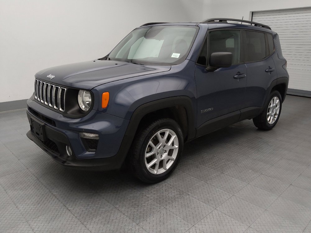 Used 2020 Jeep Renegade Latitude w/ Cold Weather Group AWD/4WD image 2