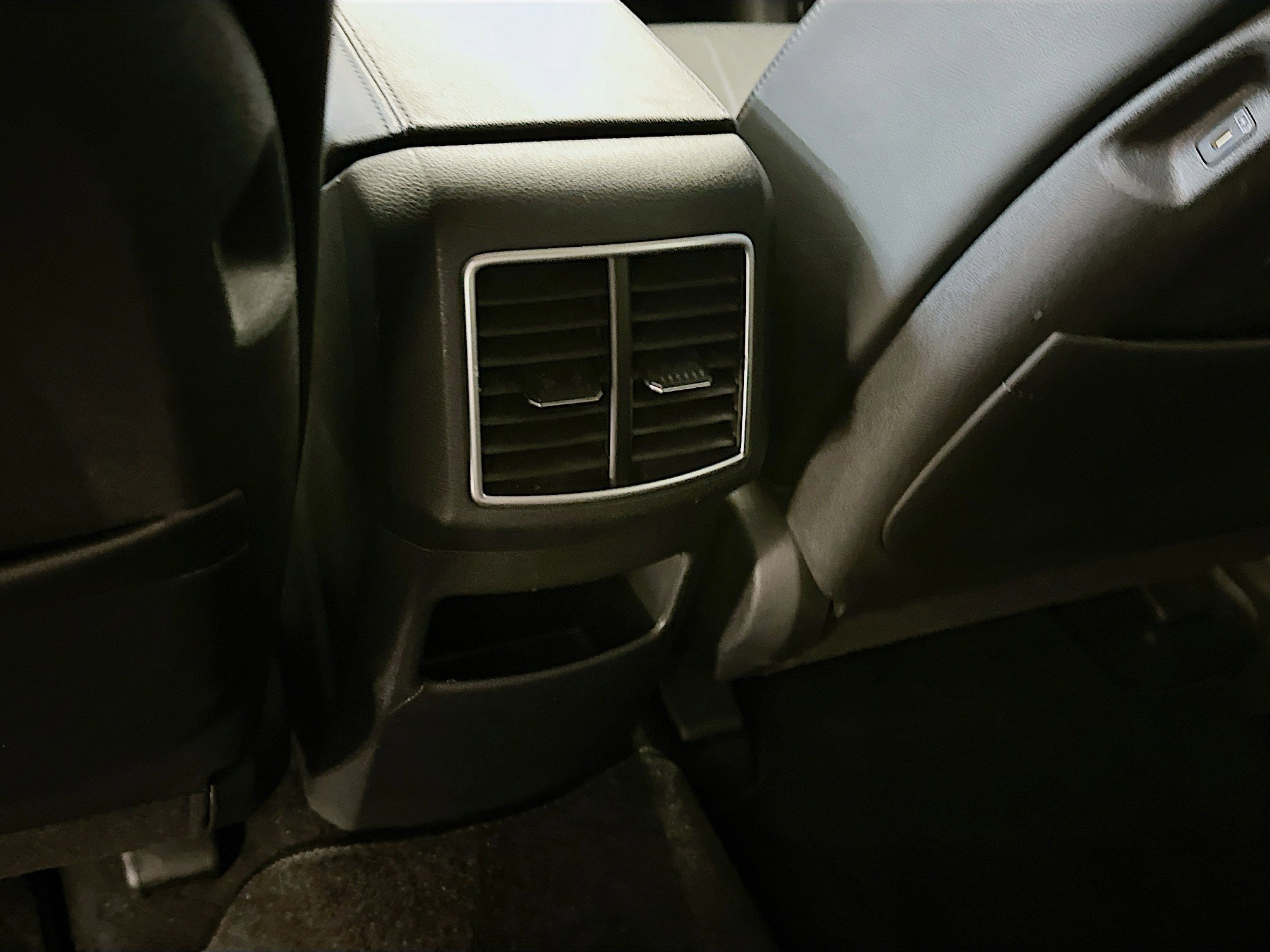 Used 2024 Kia Sportage EX image 28