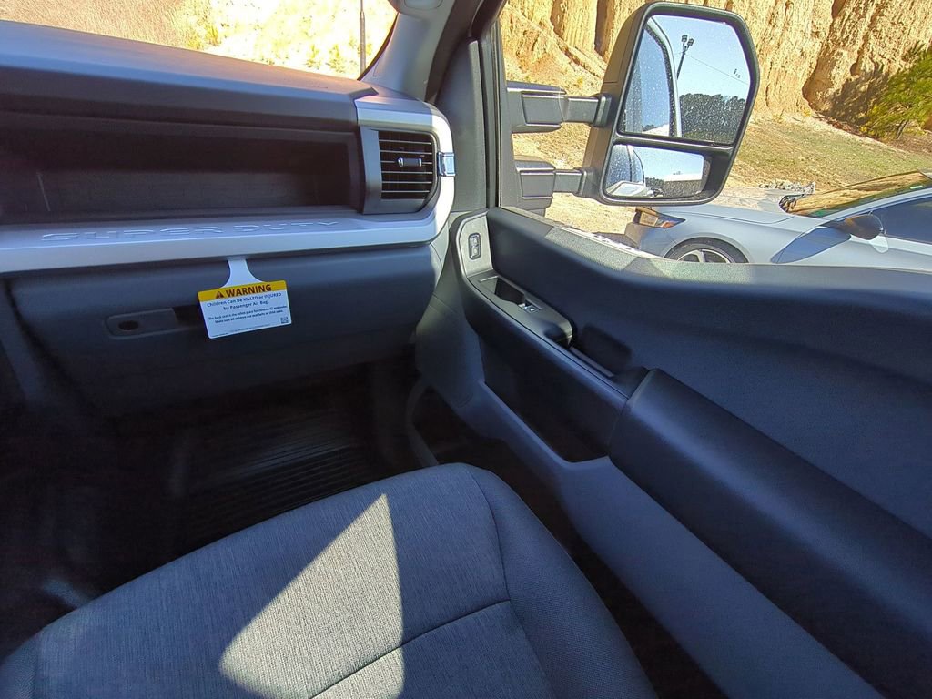 New 2026 Ford F450 XL w/ 360-Degree Camera Package image 17