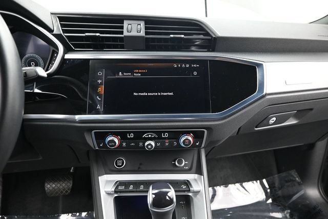 Used 2022 Audi Q3 2.0T Premium Plus AWD/4WD image 12