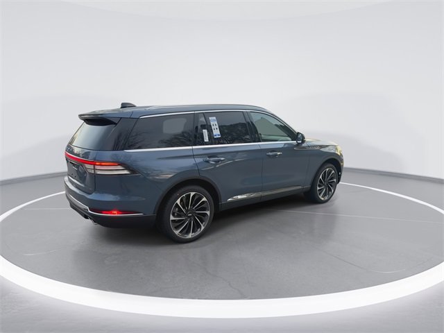 New 2026 Lincoln Aviator Reserve image 8