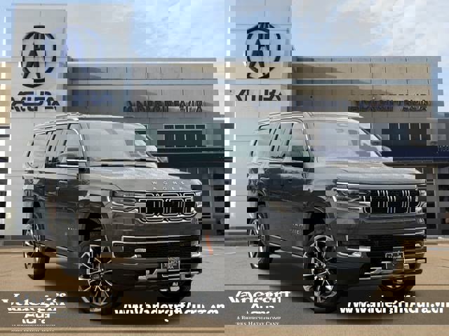 Used 2024 Jeep Wagoneer L Series III w/ Premium Group I