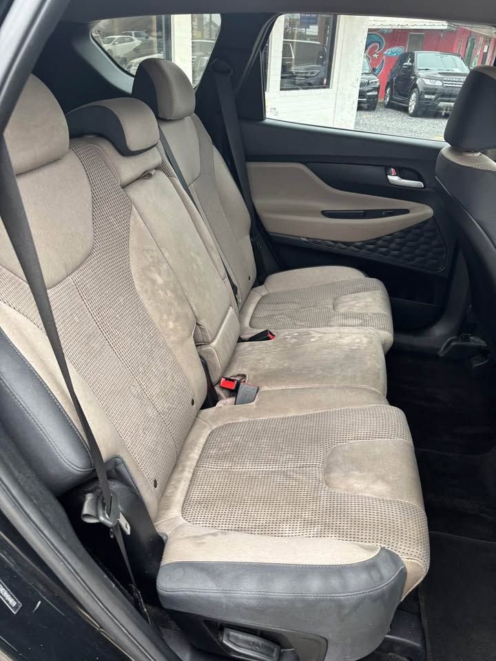 Used 2019 Hyundai Santa Fe SEL image 12