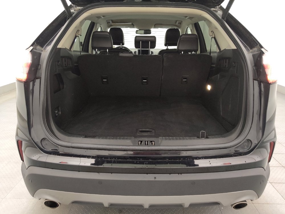 Used 2024 Ford Edge Titanium image 29