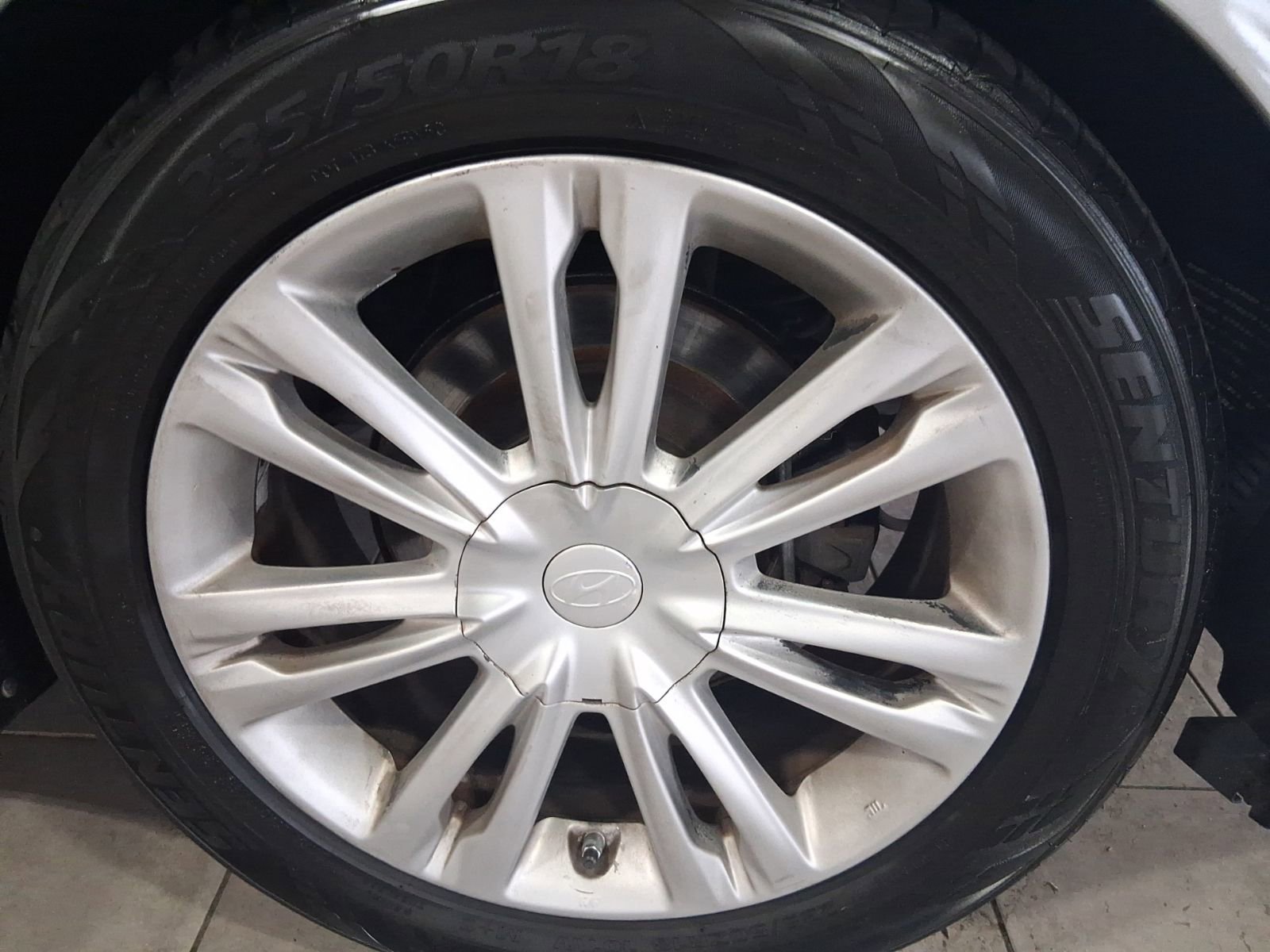 Used 2012 Hyundai Genesis 5.0 image 9