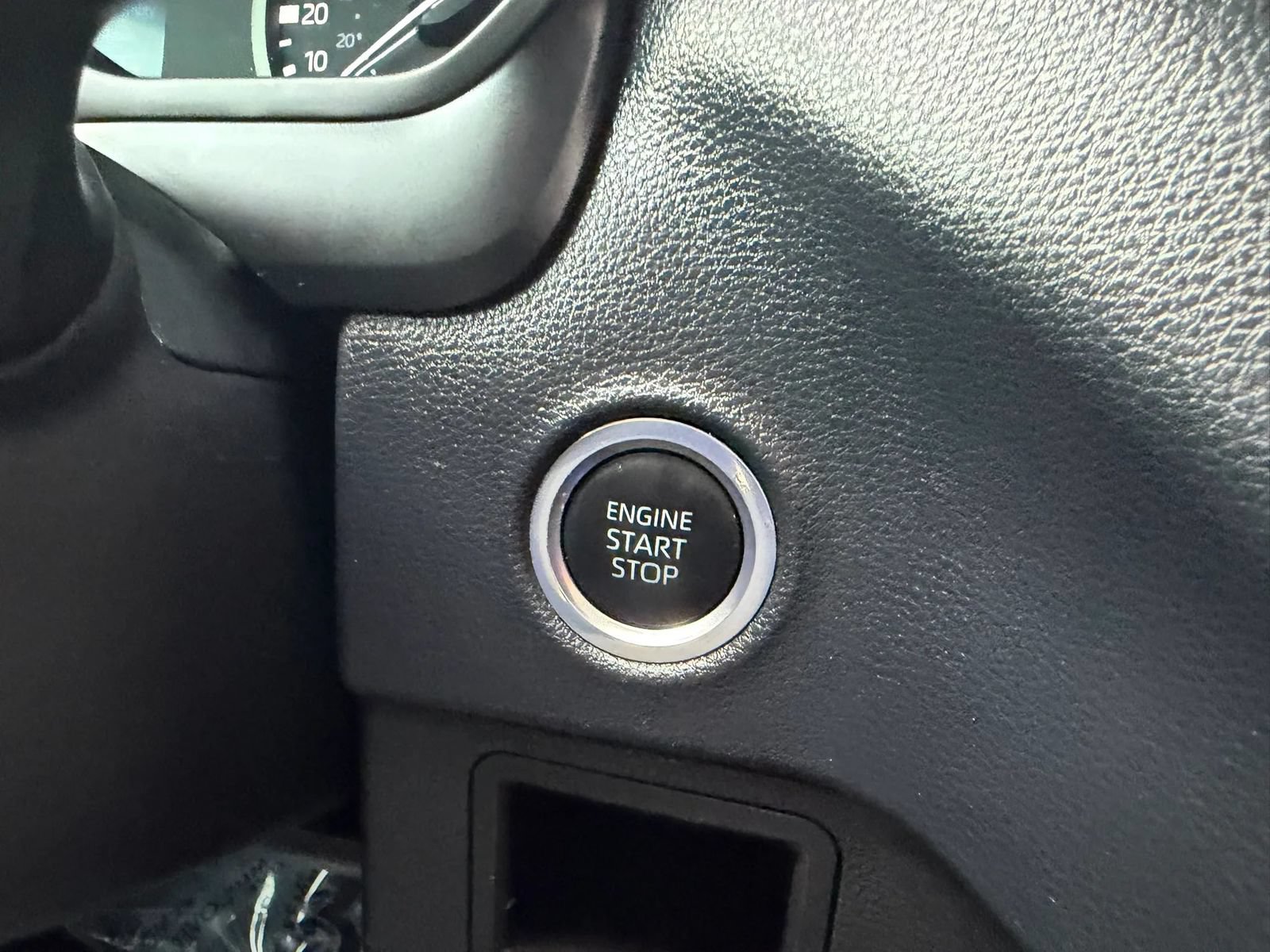 Used 2024 Toyota Tundra SR AWD/4WD image 20