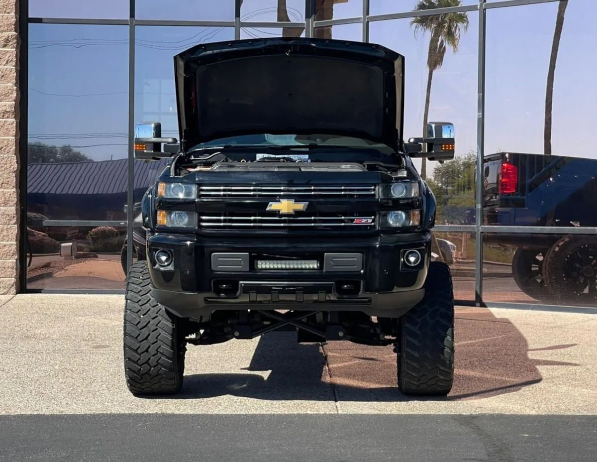 Used 2015 Chevrolet Silverado 2500 LTZ w/ Duramax Plus Package AWD/4WD image 25