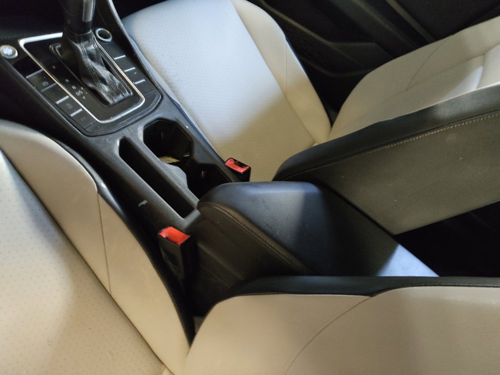 Used 2020 Volkswagen Jetta R-Line FWD image 26
