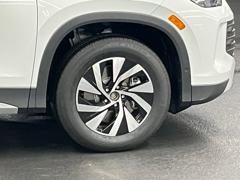 New 2025 Volkswagen Tiguan S image 38