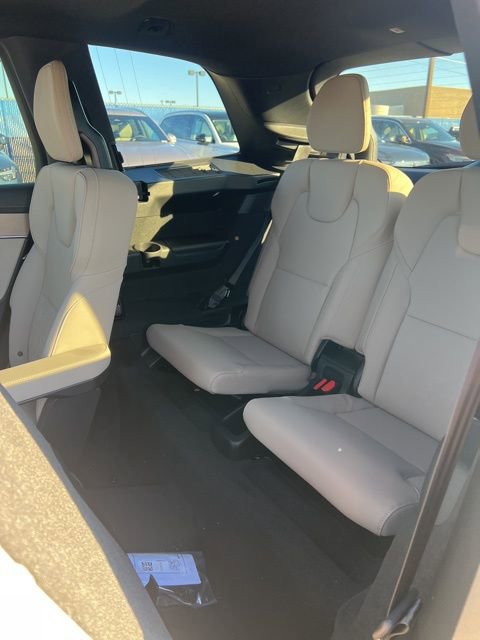 New 2026 Volvo XC90 B6 Plus image 28