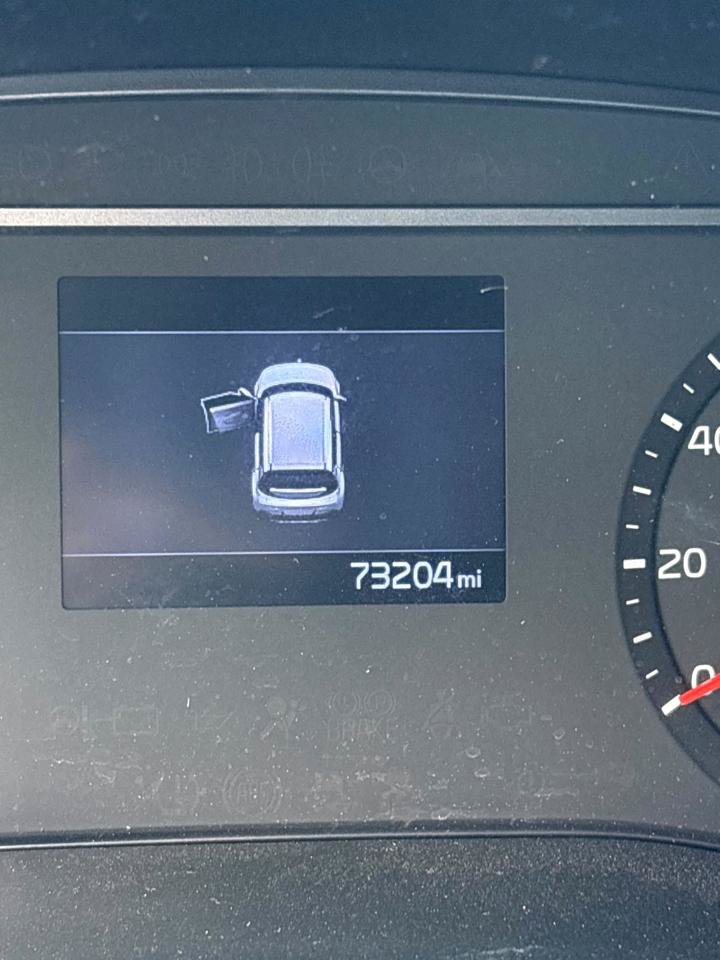 Used 2022 Kia Soul LX FWD image 19